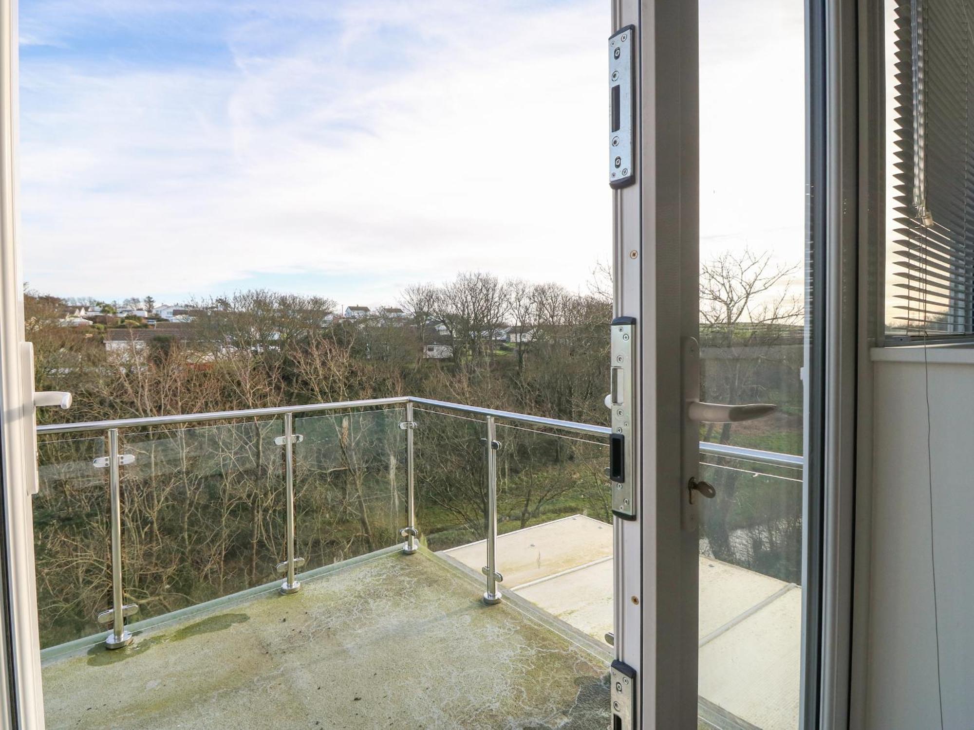 Riverview Apartment Cemaes Bay Exterior foto